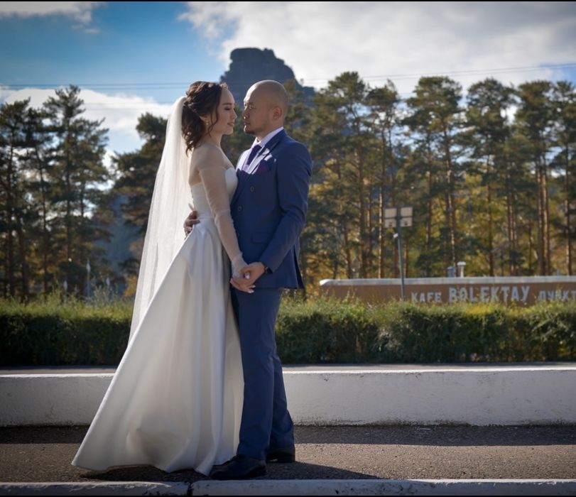 Продам свадебное платье