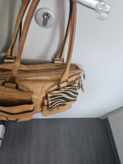 Чанти от естествена кожа