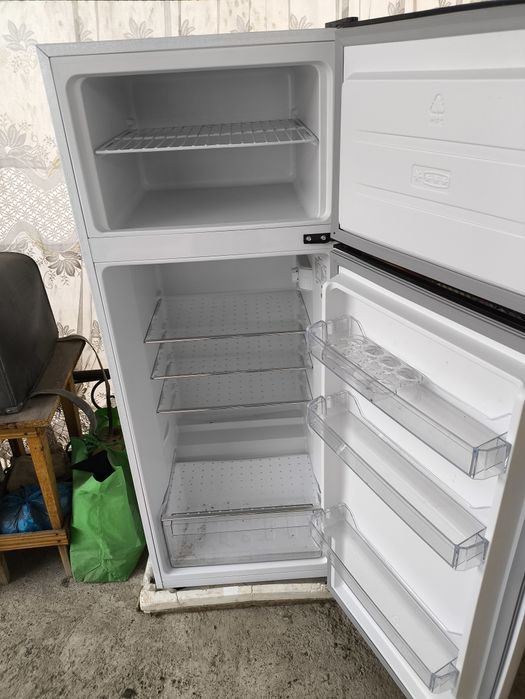 Холодильник новый