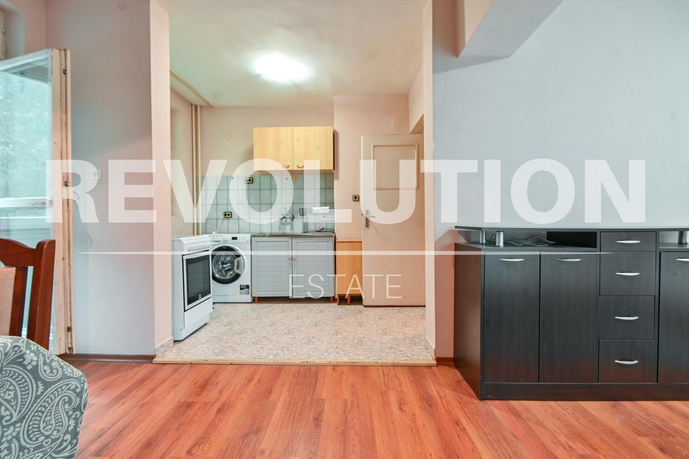 Дава се под наем Тристаен апартамент в София, Медицинска академия - 70 кв.м за 661.98 € - Снимка #3