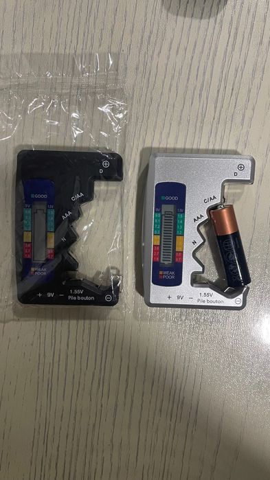 Устройство для определения заряда пальчиковых батарей