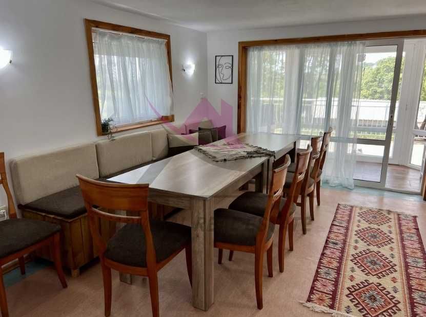 Дава се под наем Многостаен апартамент в Варна, Левски - 150 кв.м за 750 € - Снимка #2