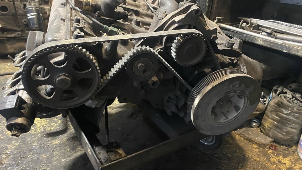 Продам двигатель 2.3 паук ауди