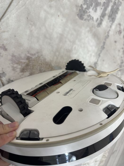 Робот пылесос DreameF9в отличном состоянии