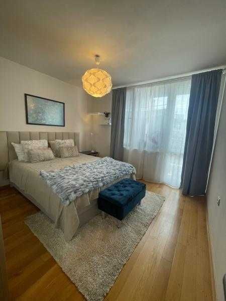 Дава се под наем Двустаен апартамент в Бургас, Лазур - 56 кв.м за 459 € - Снимка #1