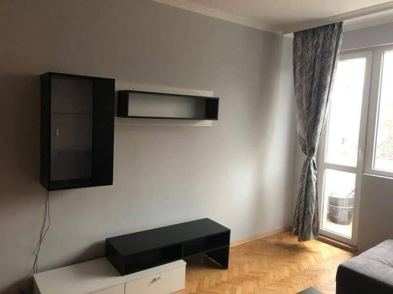Дава се под наем Двустаен апартамент в София, Център - 70 кв.м за 797.64 € - Снимка #2