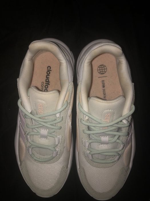 Adidas Ozelle Cloudfoam Lifestyle Running Shoes ALMOST PINK