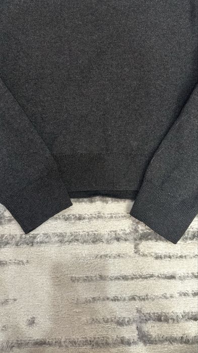 Серый джемпер Mango