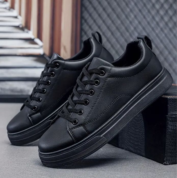 Продам НОВЫЕ кеды ДЕШЕВО