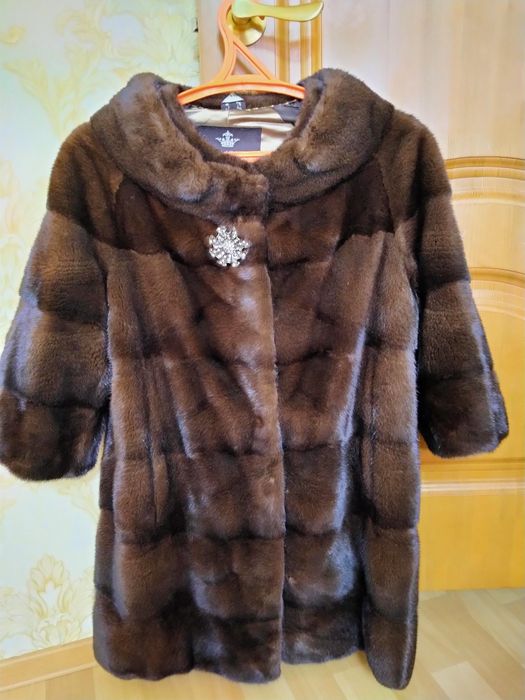 Продам норковую шубу