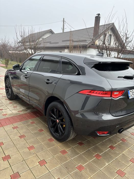 Jaguar F Pace R sport 2017