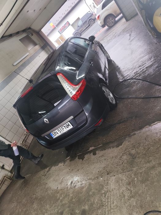 Vând Renault Grand scenic 3 din 2011