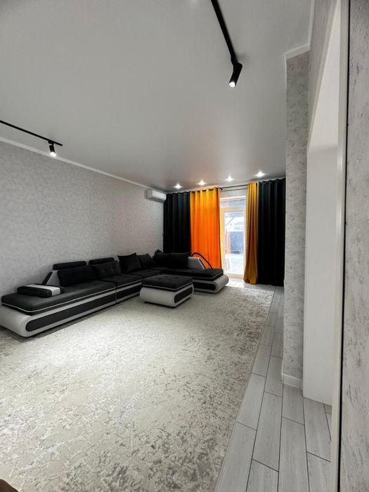 Часть дома · 4 комнаты · 165 м² · 3.8 сот.
