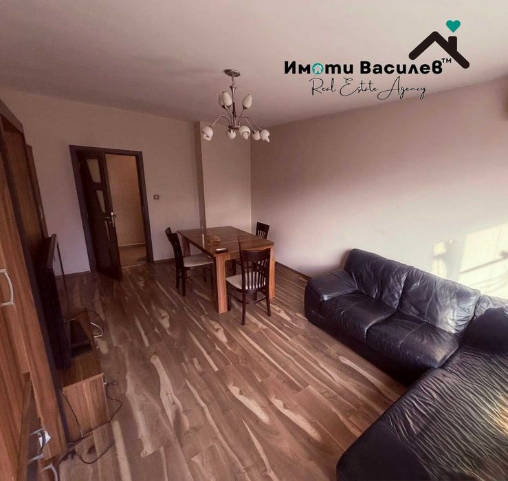 Продава се Тристаен апартамент в София, Център - 90 кв.м за 680 €/кв.м - Снимка #1