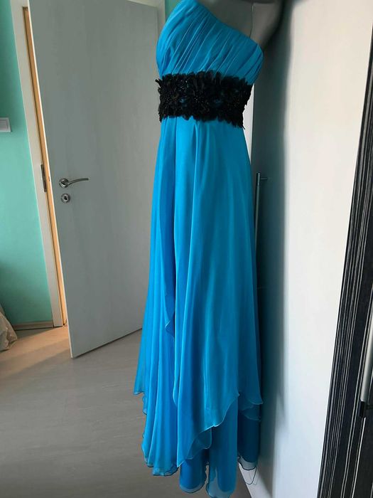 Синя елегантна бална рокля