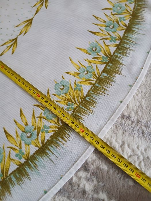 Скатерть на круглый стол