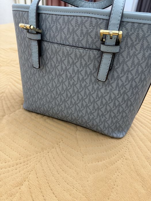 Продам сумку Michael kors