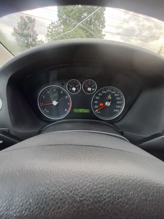 Vând Ford Focus 2