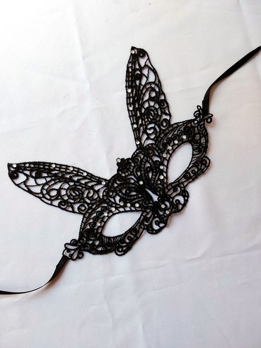 Карнавальная маска