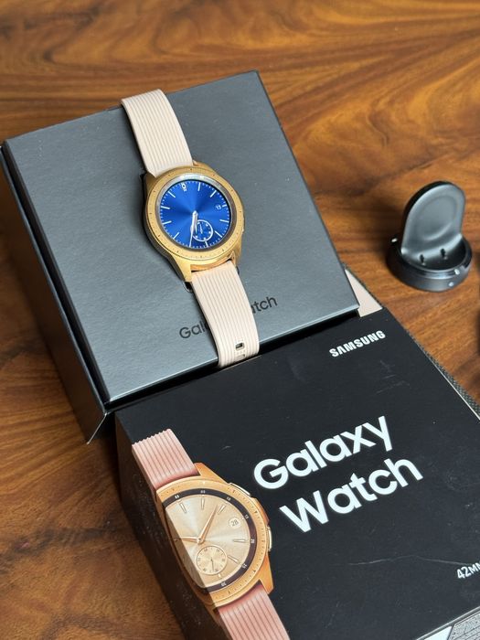 смарт-часы Samsung Galaxy Watch 42mm