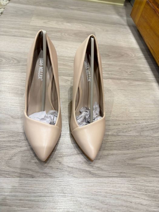 Женская туфли новый