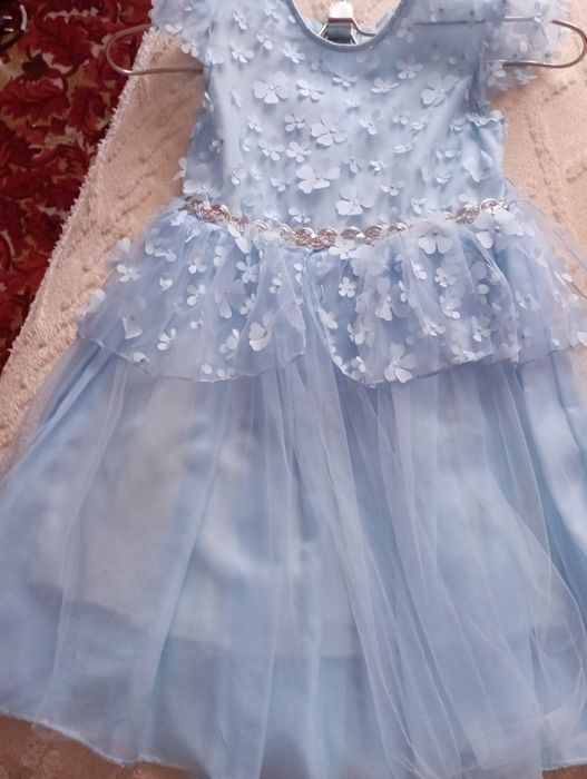 Платье на девочку