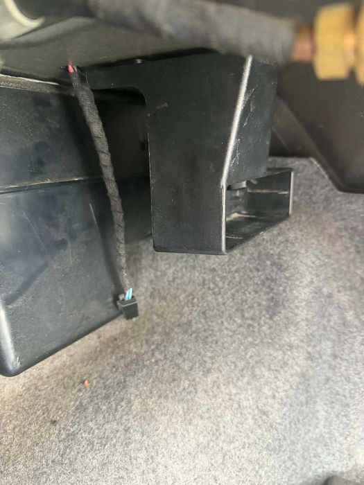 Стойка за авариен триъгълник за BMW E36