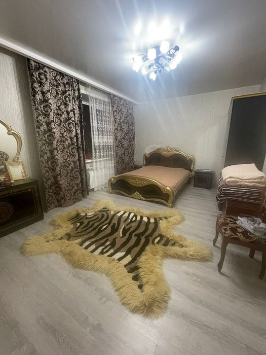 Продам спальный гарнитур