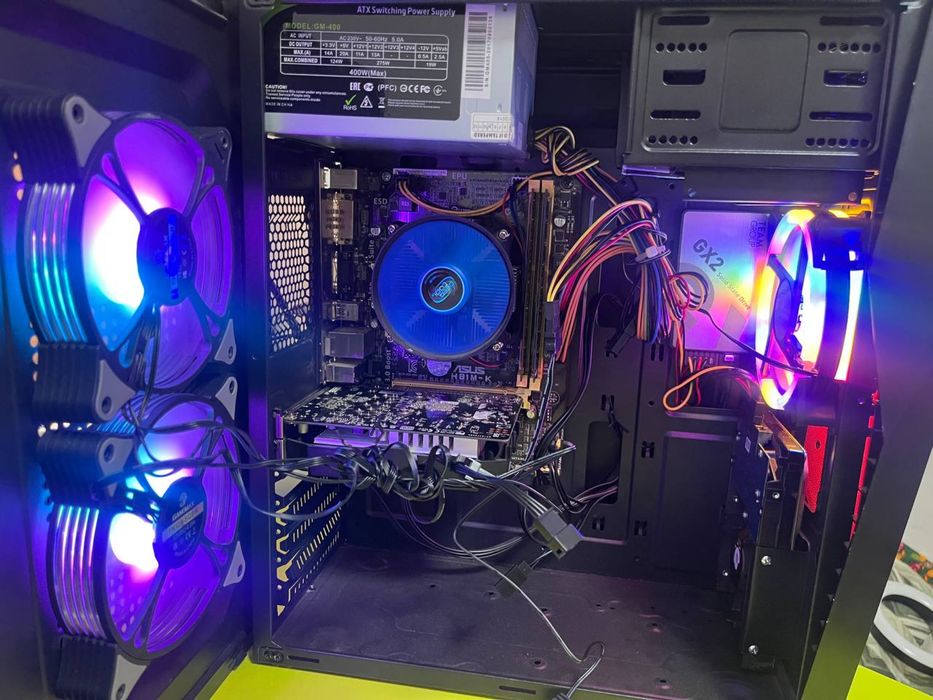 I5-4460      GTX 1050