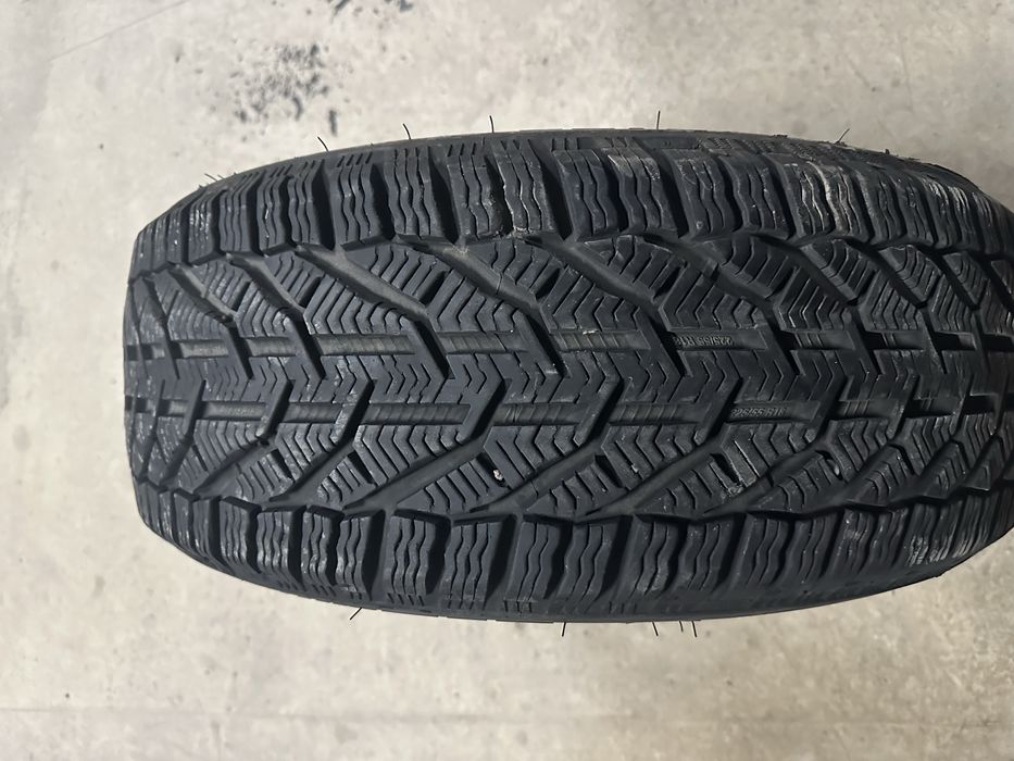 Шины зимний 225/55R18
