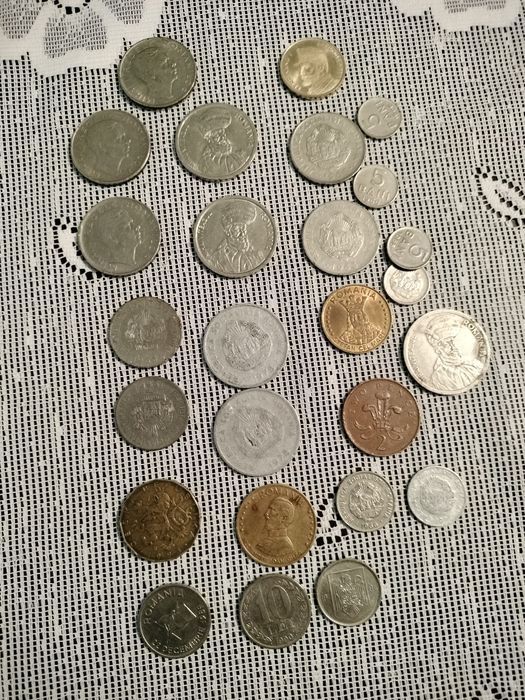 Bancnote vechi și monezi