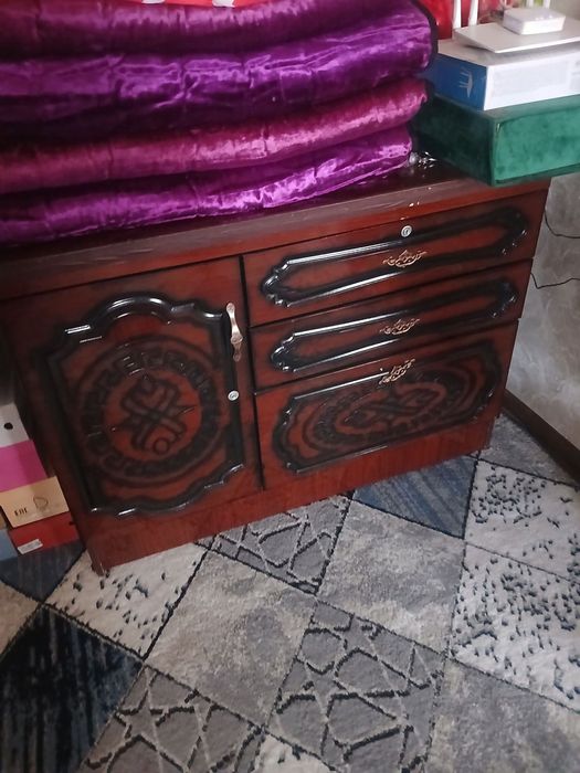 Шкаф комод сотилади