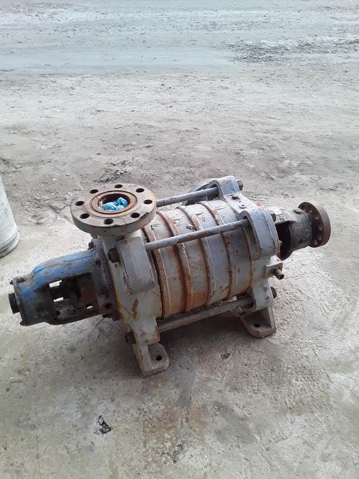 Вакумни насос сотилади