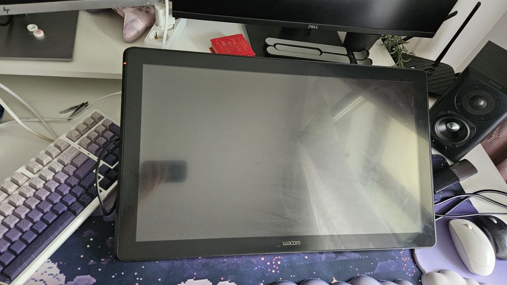 Wacom DTH-2452 – Tabletă semnătură electronică / ecran interactiv 24" cu stylus
