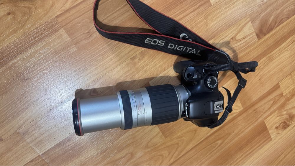 Aparat foto dslr Canon eos 550d