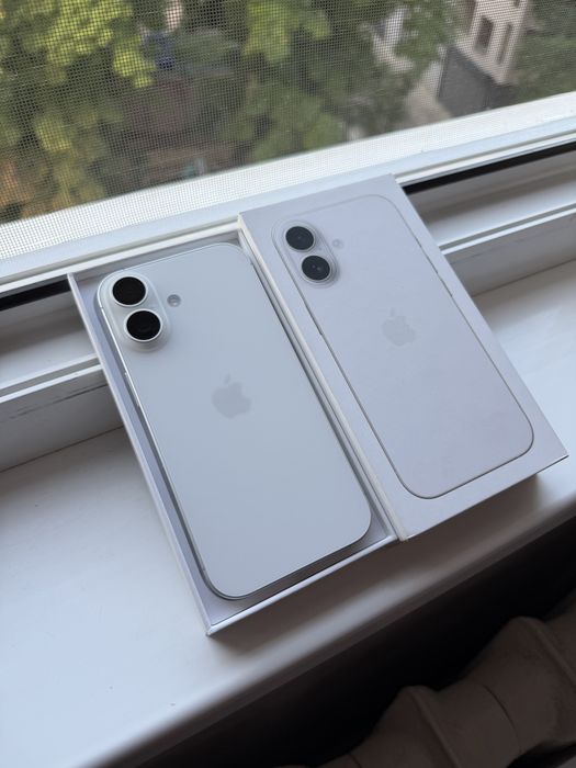 iPhone 17 Бял 256Gb