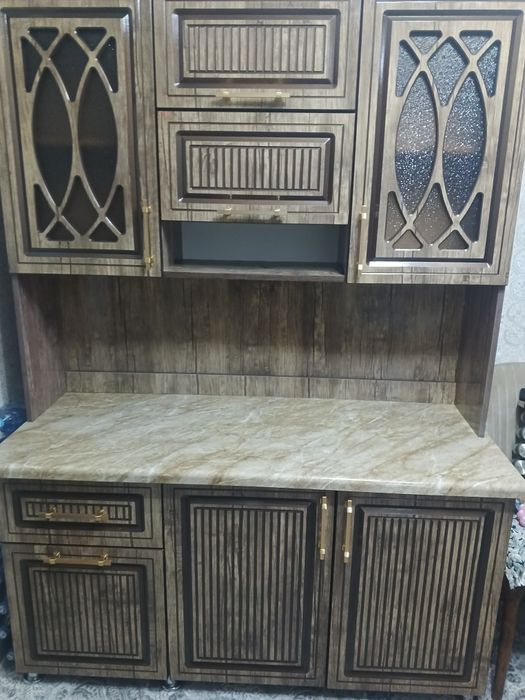 Продаётся кухонный гарнитур