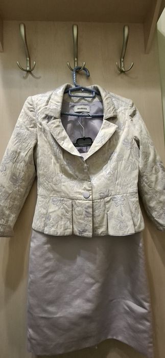 Продам женскую одежду