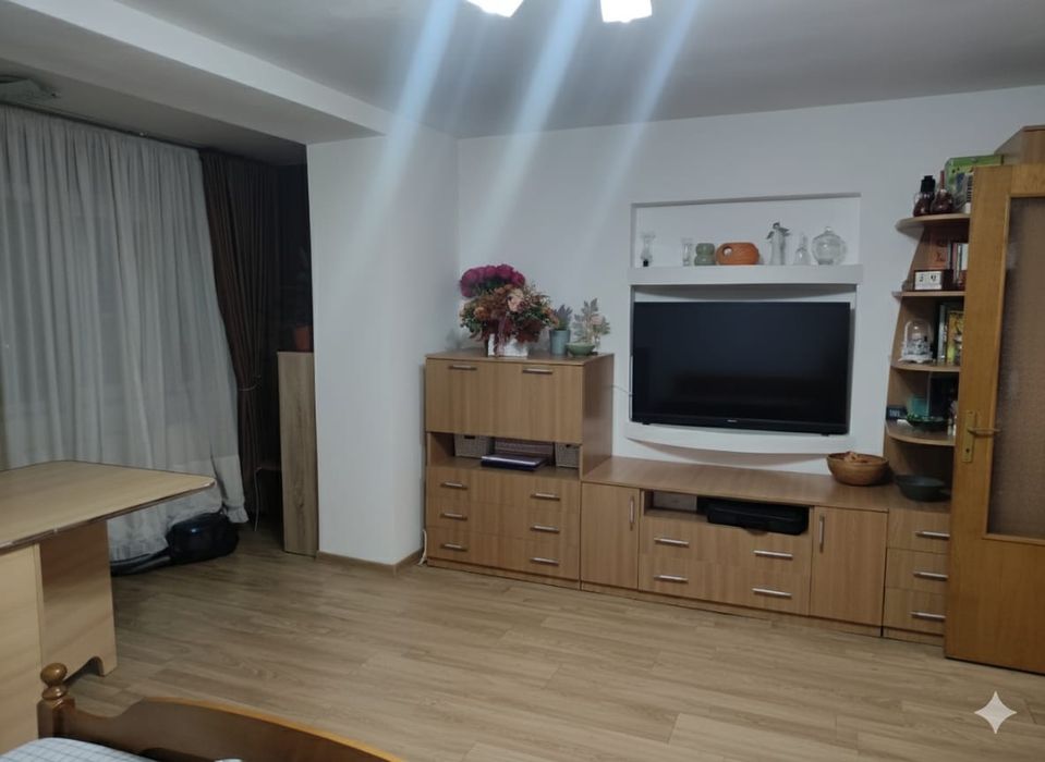 Vând apartament cu 2 camere
