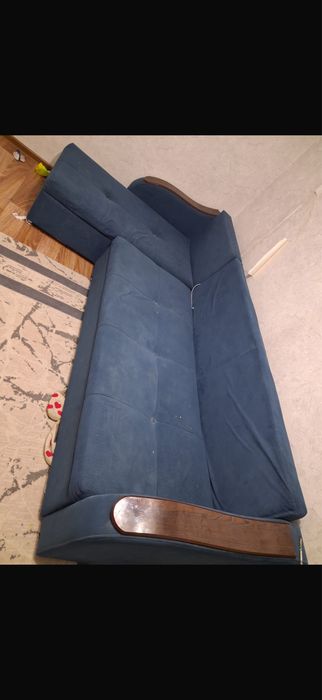 Срочно Продам диван синий