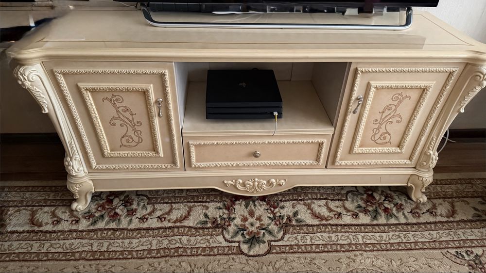 Продам подставку под телевизор