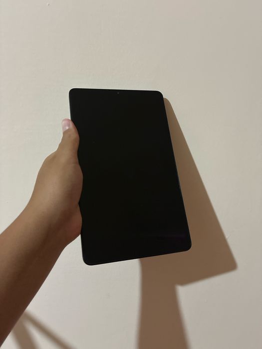 Samsung tab A9 почти новый