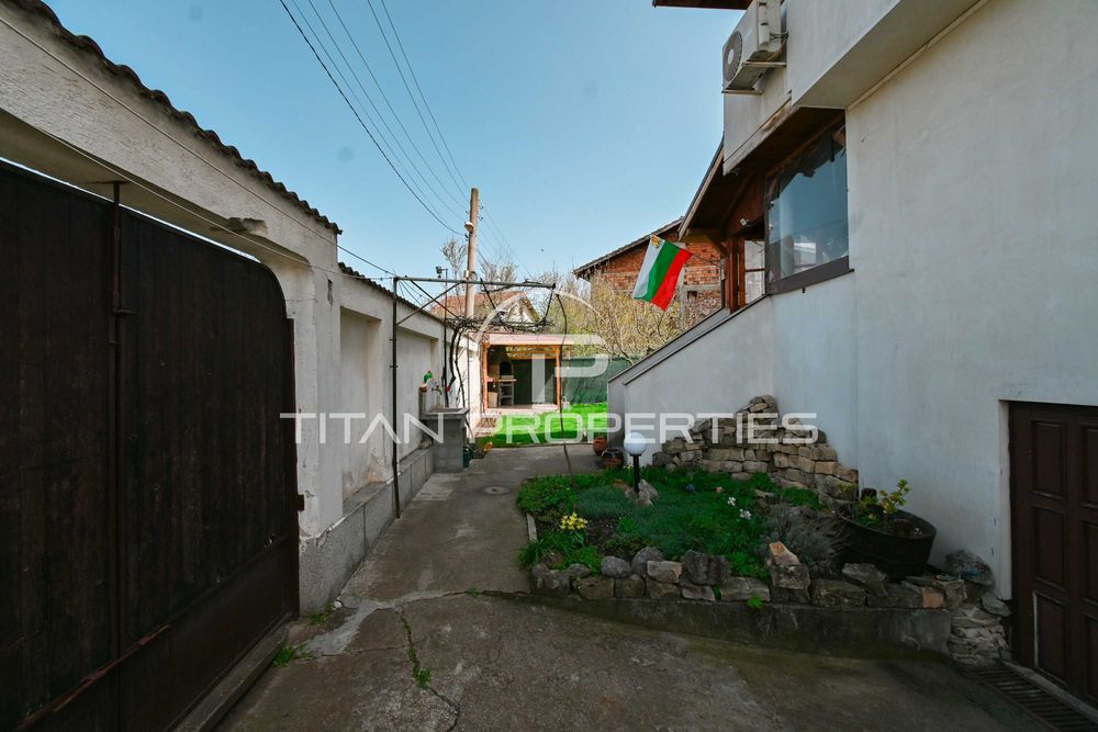 Продава се Къща в Костинброд - 314 кв.м за 1641 €/кв.м - Снимка #21