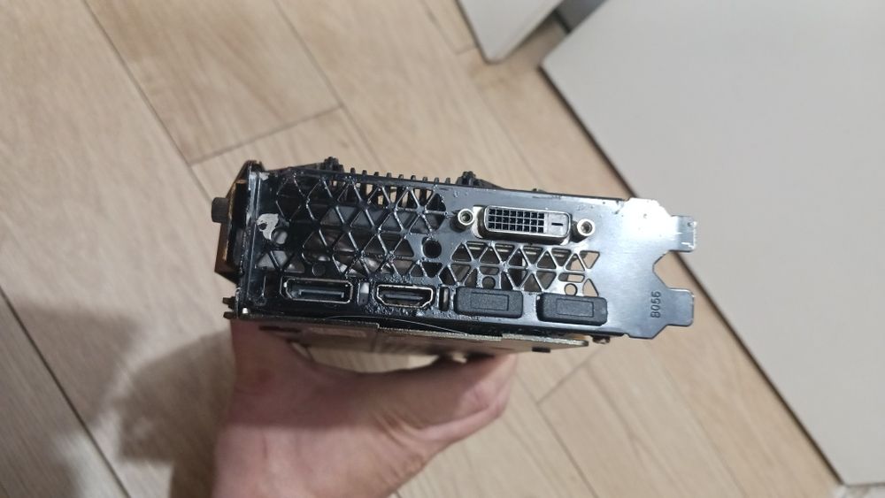 Nvidia gtx 1070 -8gb  posibil defecta