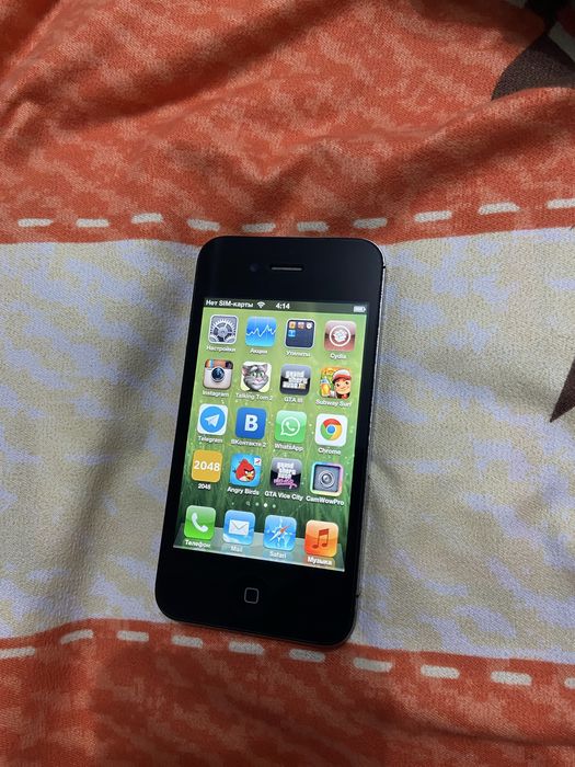 Iphone 4s.