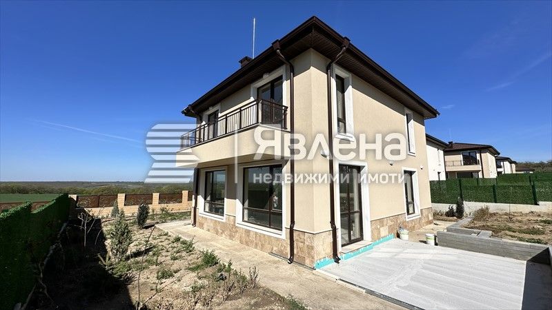 Продава се Къща в с. Приселци, Област Варна - 169 кв.м за 1395 €/кв.м - Снимка #5