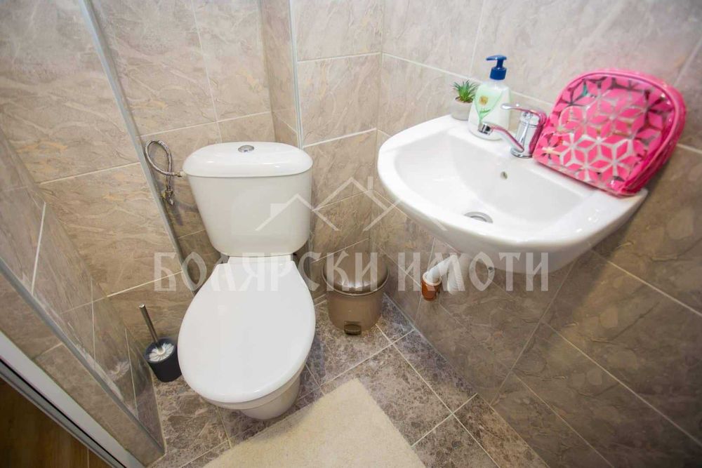 Дава се под наем Едностаен апартамент в Велико Търново, Бузлуджа - 24 кв.м за 204 € - Снимка #4