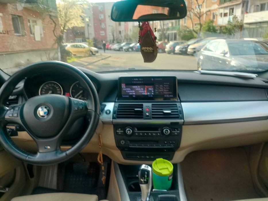 Proprietar unic vand SUV BMW x5m