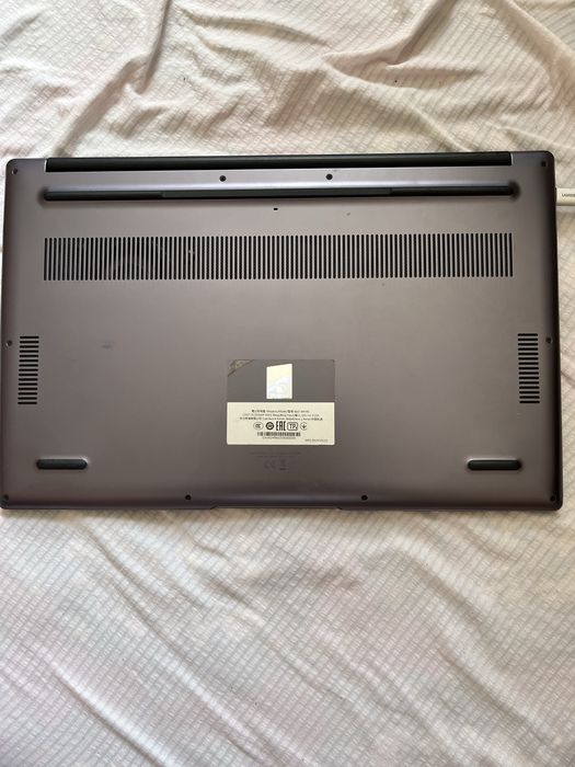 Huawei MateBook D 15 — i5 / 16 ГБ / 512 ГБ SSD