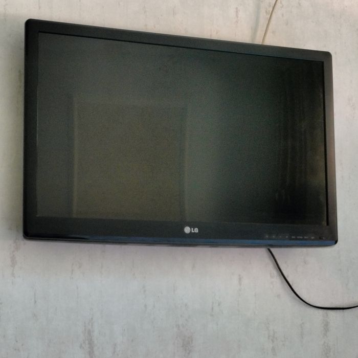 Продам телевизор